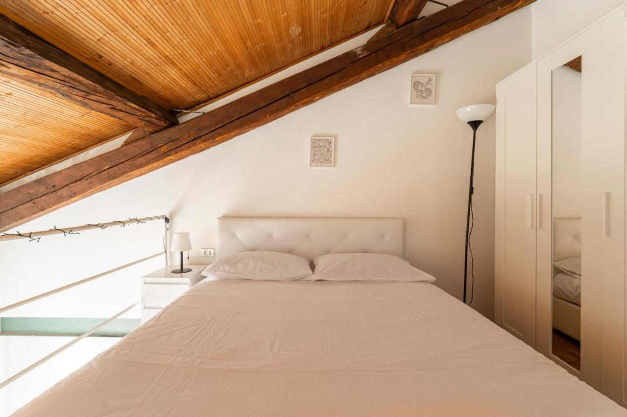 Loft Navigli Porta Genova Apartman Milánó Kültér fotó